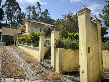 Moradia T4 para Venda em Caranguejeira