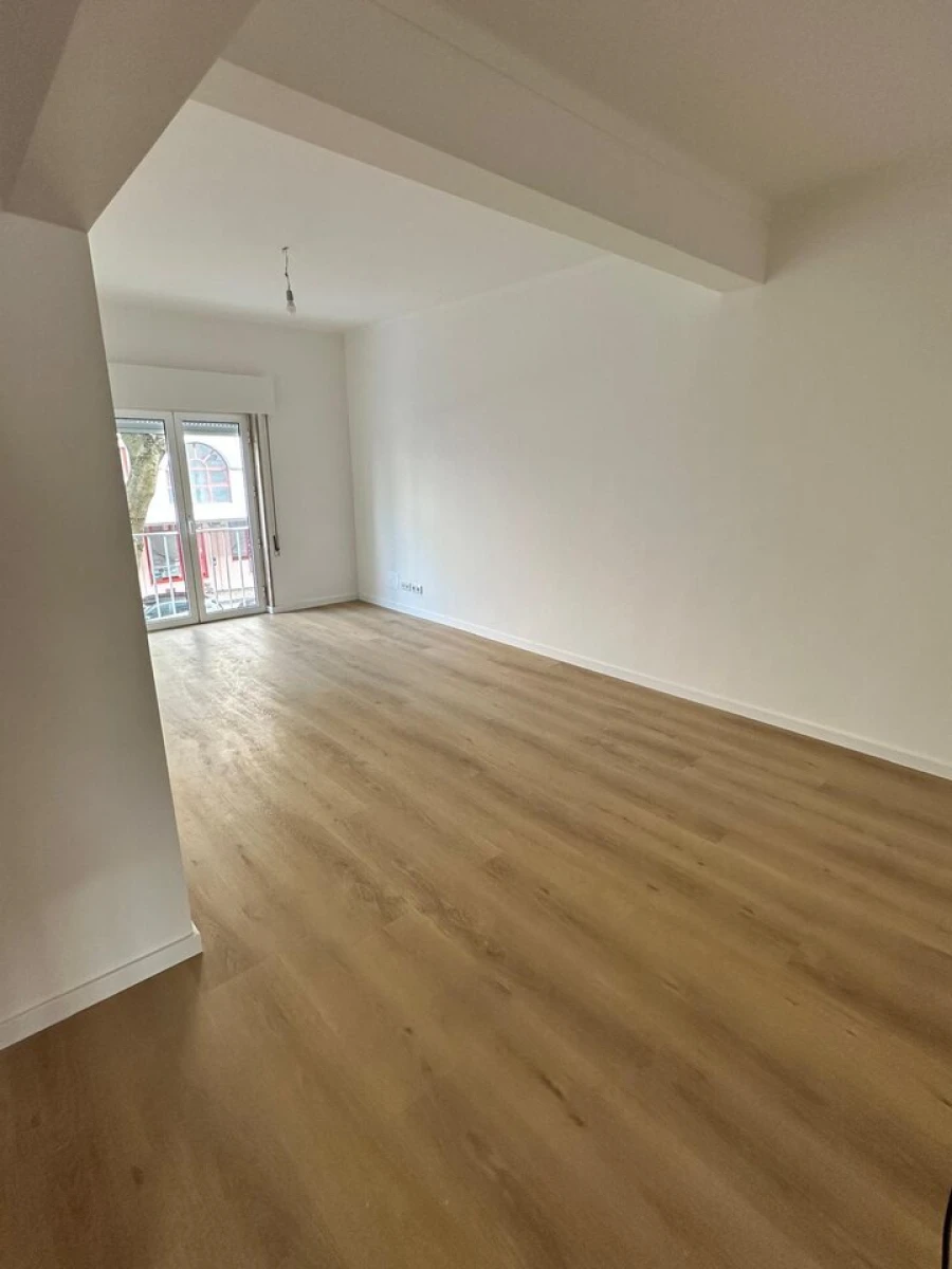 Apartamento T3 para Venda em São João Baptista Foto 3