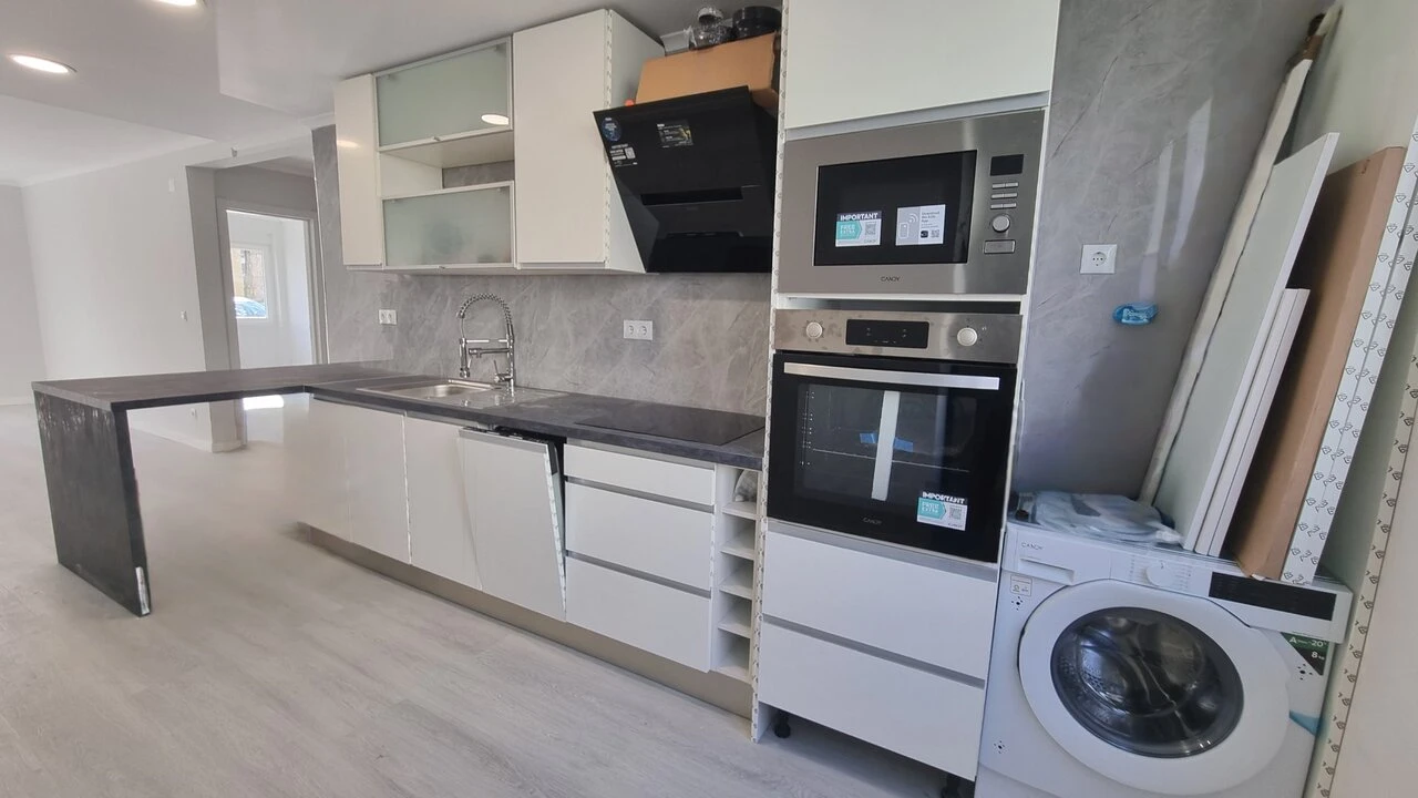 Apartamento T2 para Venda em Benfica Foto 1