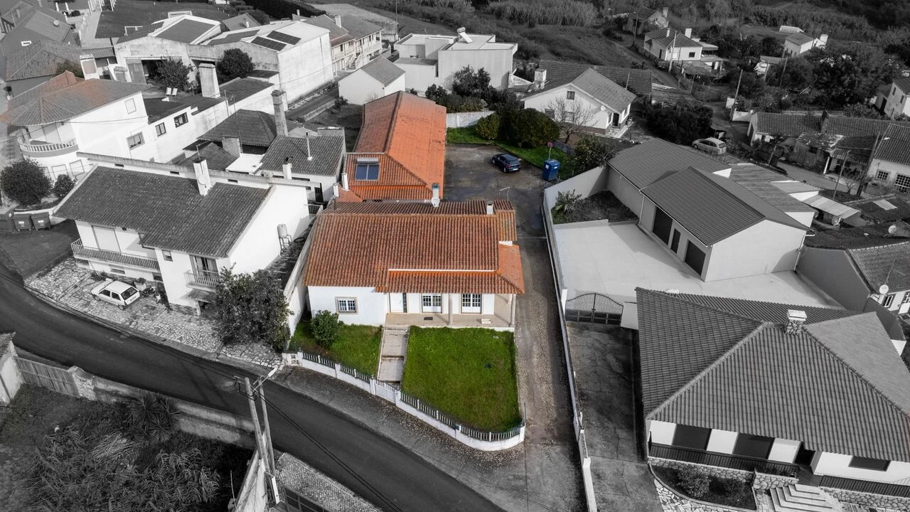 Moradia T3 para Venda em Alfeizerão Foto 2