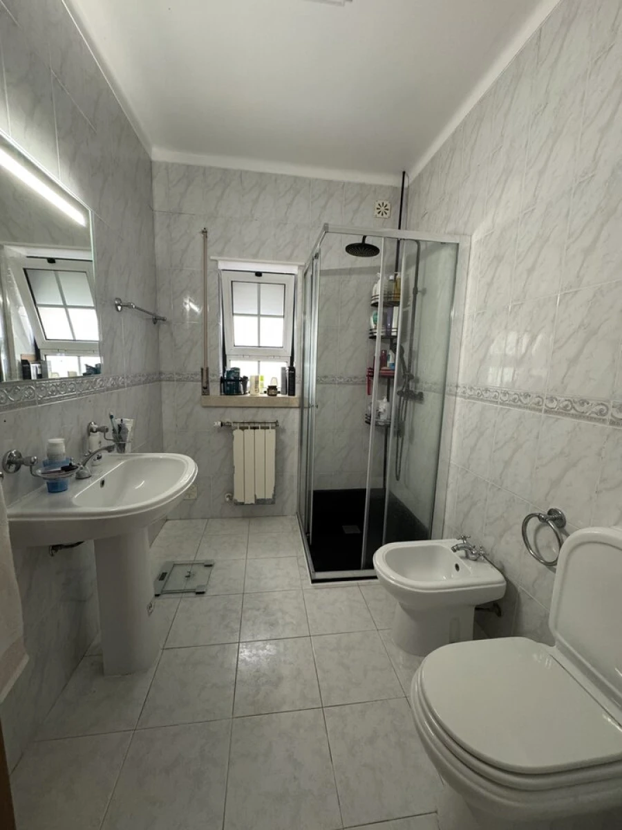 Moradia T3 para Venda em Alfeizerão Foto 16