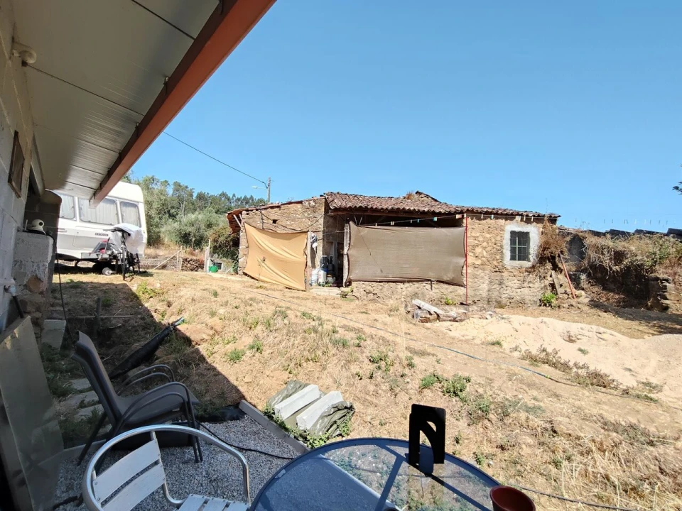 Moradia T3 para Venda em Maçãs de D. Maria Foto 2