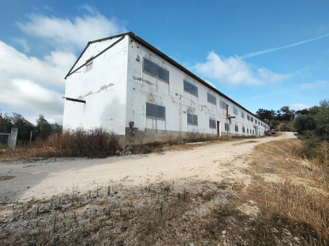 Armazém para Venda em Abiul Foto 1