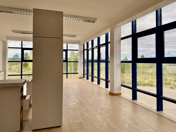 Armazém para Venda em Pelariga Foto 3