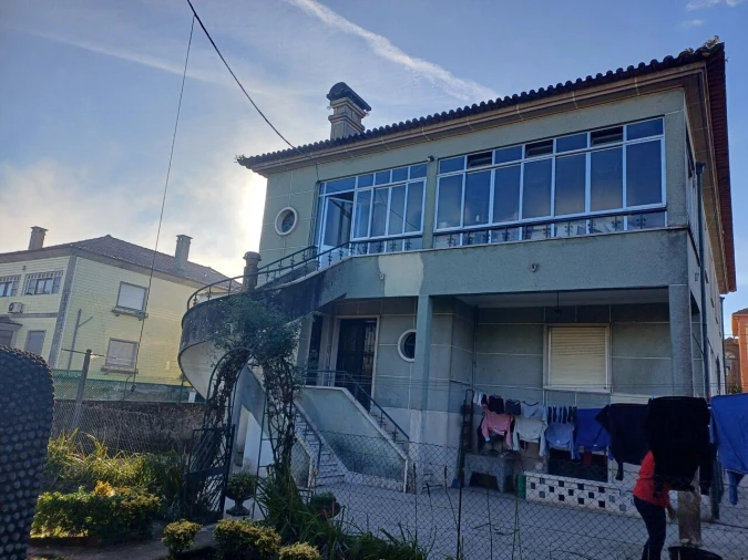 Moradia T6 para Venda em Gondomar (São Cosme), Valbom e Jovim Foto 2