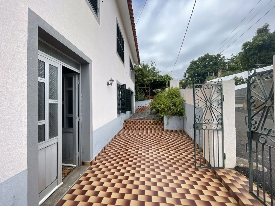 Moradia T4 para Venda em Calheta Foto 26