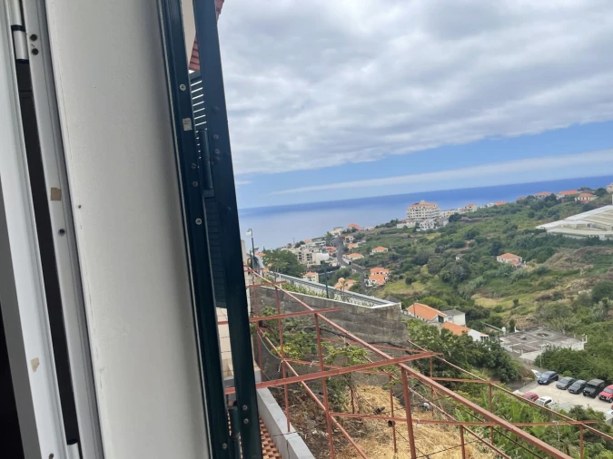 Moradia T4 para Venda em Calheta Foto 19