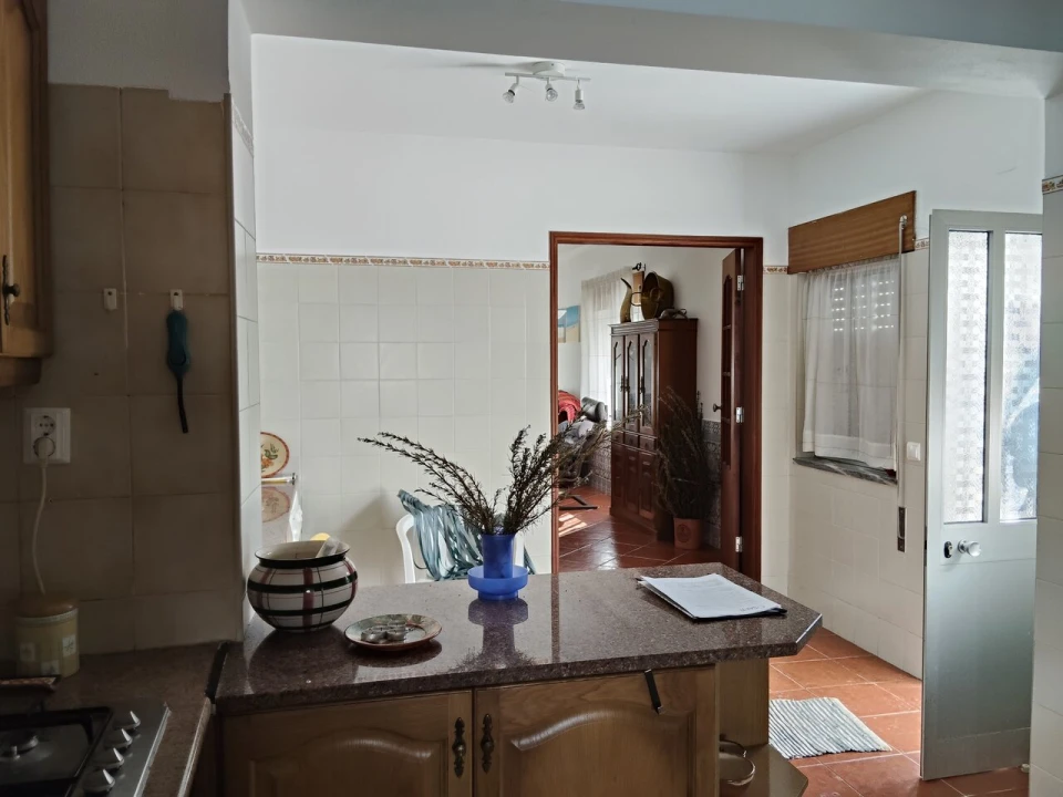 Moradia T4 para Venda em São Martinho das Amoreiras Foto 24