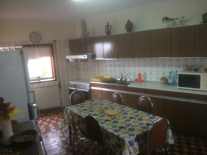 Moradia T4 para Venda em Custoias Foto 12