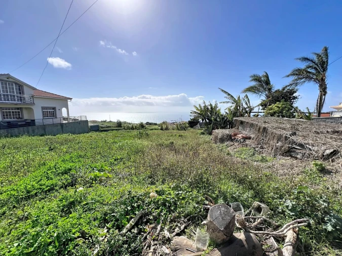 Terreno para Venda em Canhas Foto 2