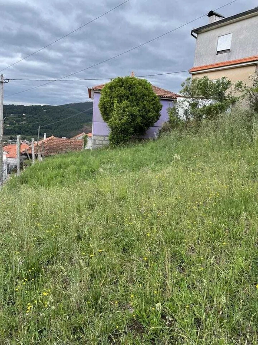 Moradia T3 para Venda em Riba de Mouro Foto 16