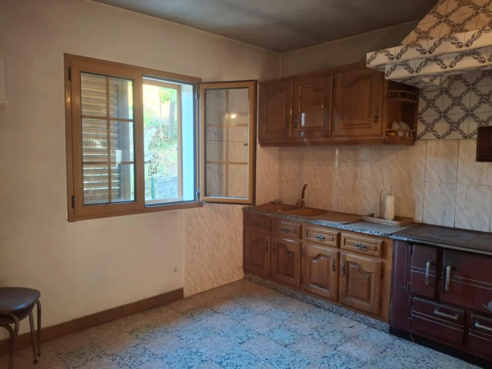 Moradia T5 para Venda em Riba de Mouro Foto 14