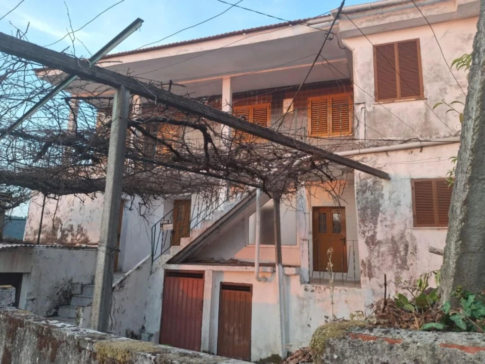 Moradia T5 para Venda em Riba de Mouro Foto 17