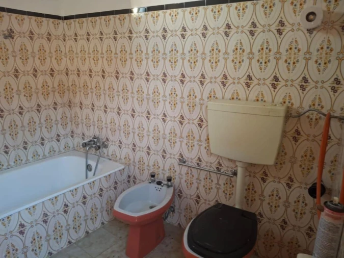 Moradia T5 para Venda em Riba de Mouro Foto 5