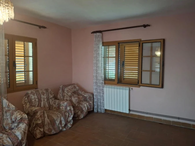 Moradia T5 para Venda em Riba de Mouro Foto 12