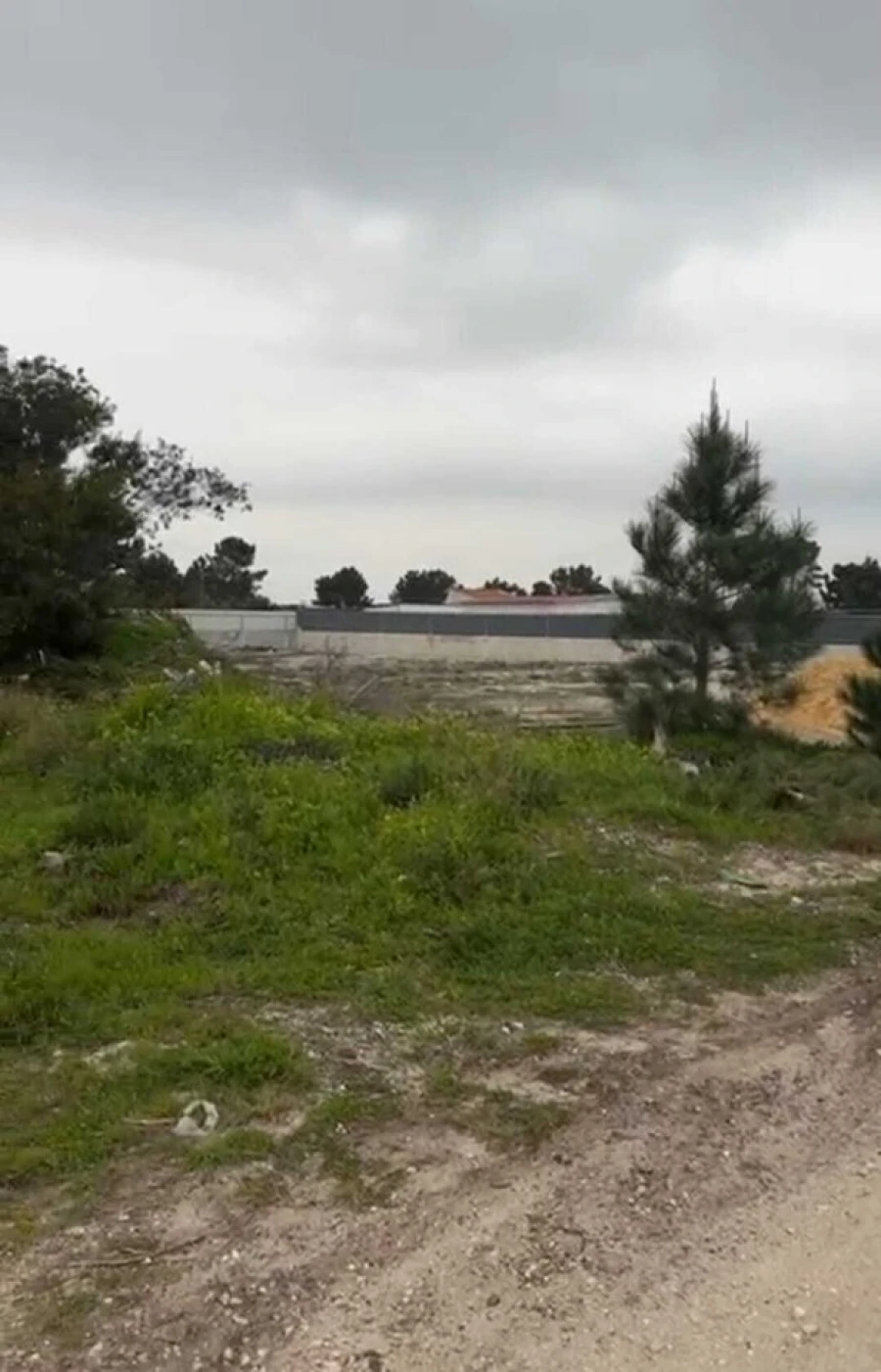 Terreno para Venda em Fernao Ferro Foto 1