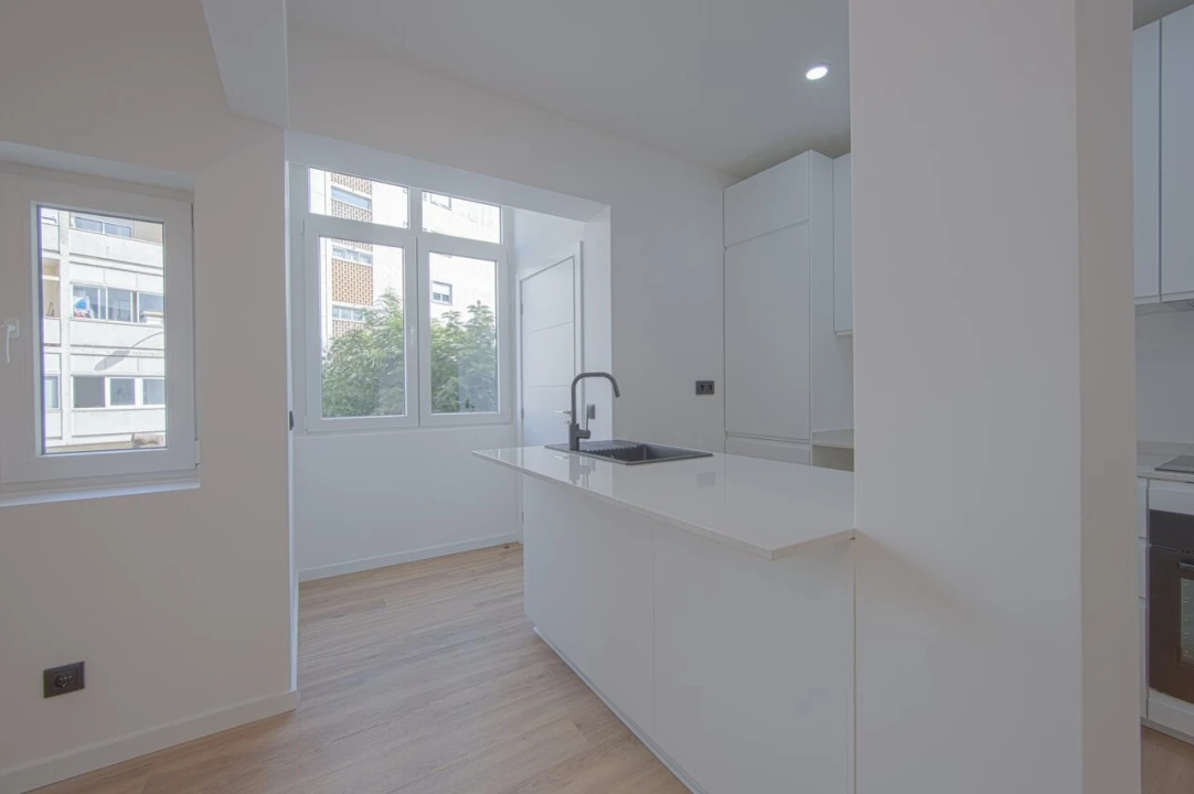 Apartamento T1 para Venda em Alcantara Foto 19