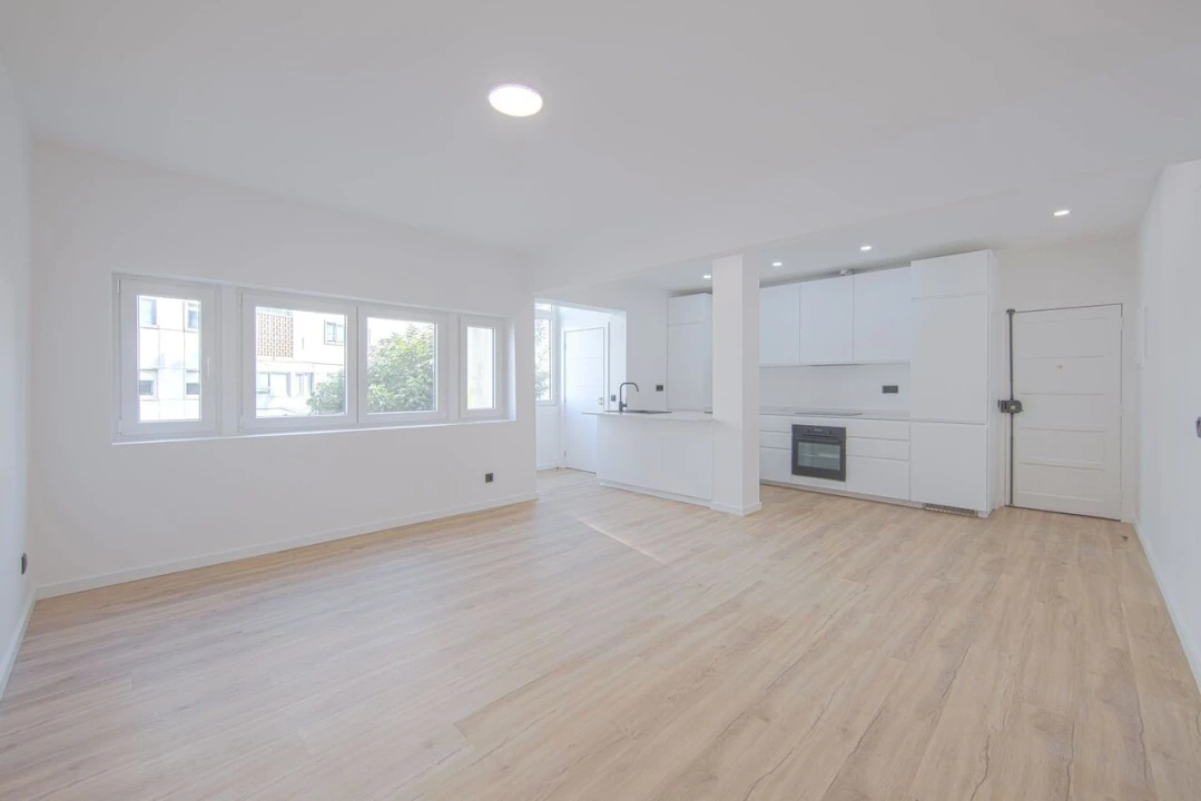 Apartamento T1 para Venda em Alcantara Foto 6