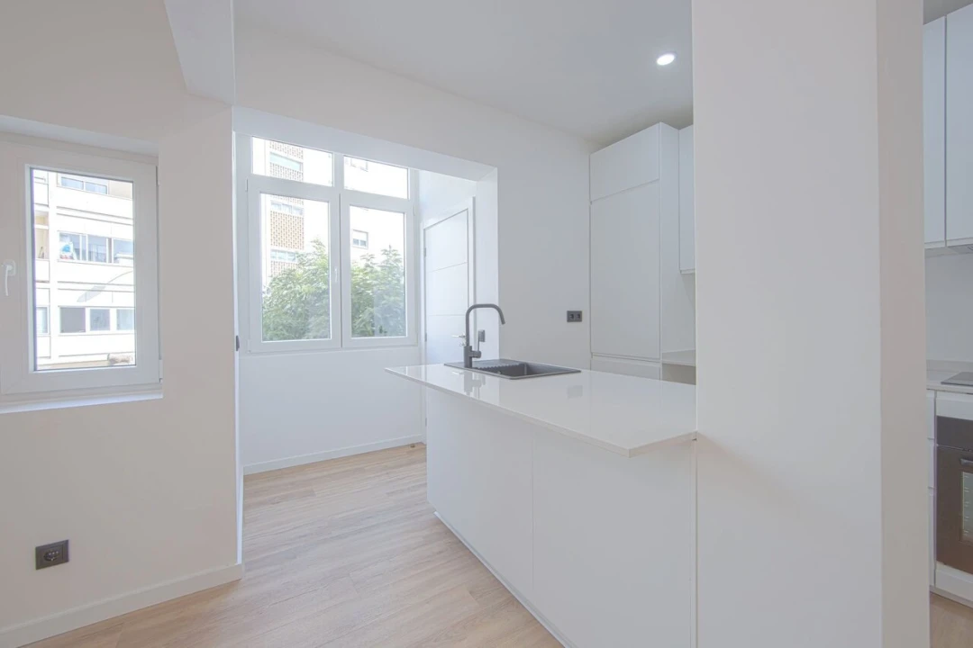 Apartamento T1 para Venda em Alcantara Foto 12