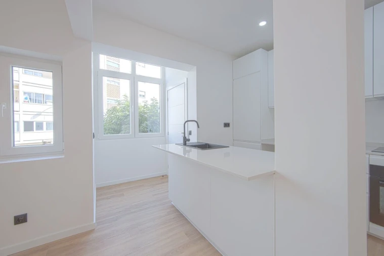Apartamento T1 para Venda em Alcantara Foto 12