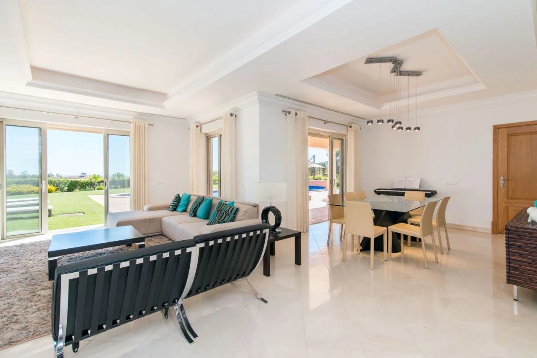 Moradia T6 para Venda em Vila Nova de Cacela Foto 3