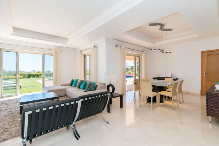 Moradia T6 para Venda em Vila Nova de Cacela Foto 3