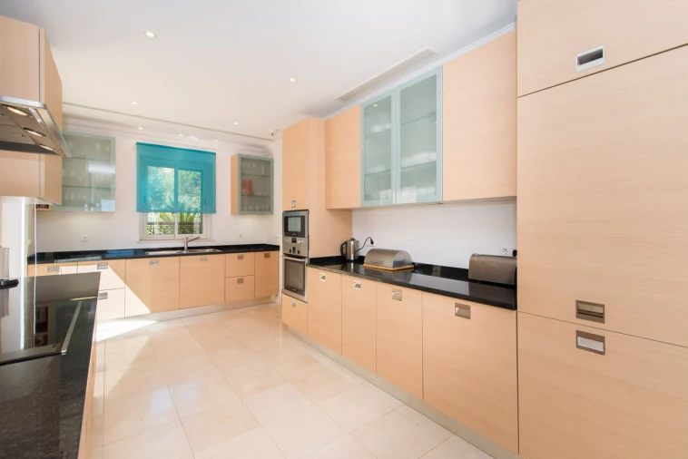 Moradia T6 para Venda em Vila Nova de Cacela Foto 4