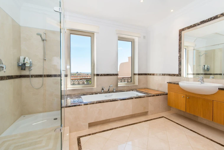 Moradia T6 para Venda em Vila Nova de Cacela Foto 8