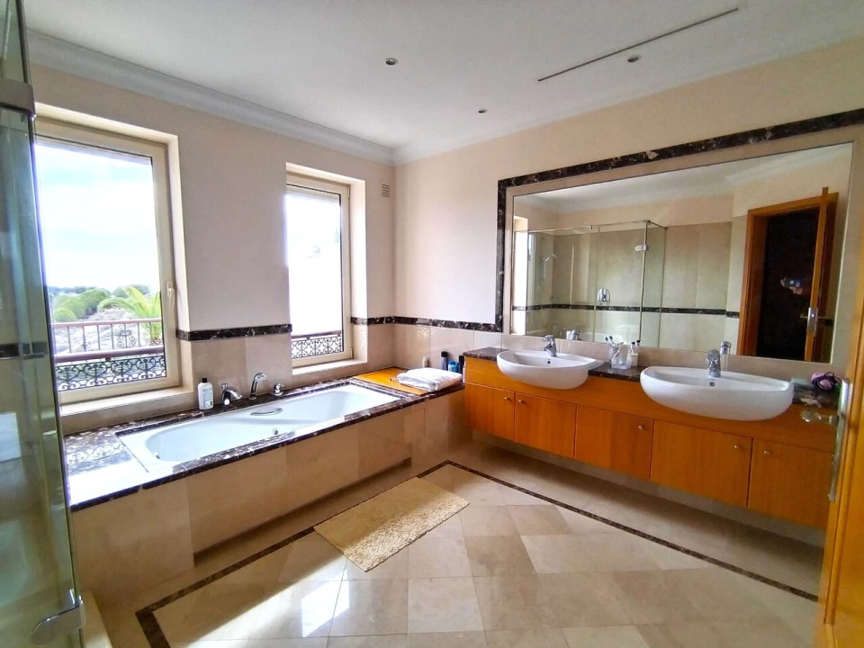 Moradia T4 para Venda em Vila Nova de Cacela Foto 11