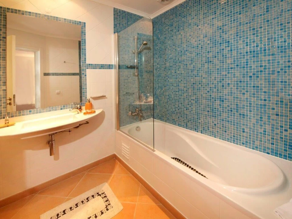 Negócio para Venda em Luz Foto 24