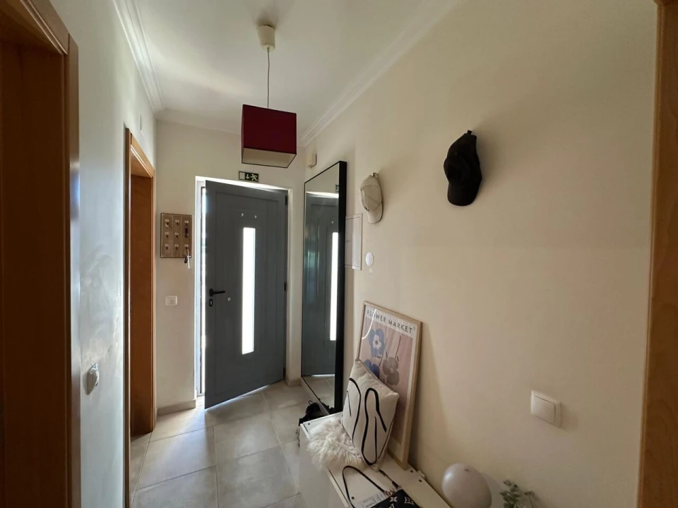 Moradia T2 para Venda em Ferreiras Foto 4