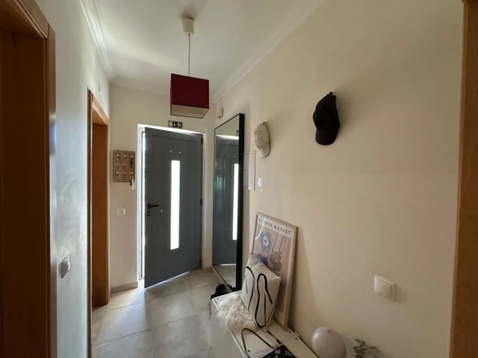 Moradia T2 para Venda em Ferreiras Foto 4