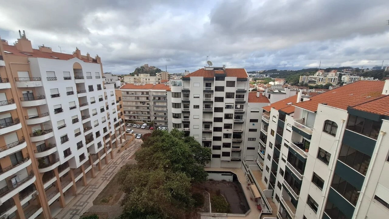 Apartamento T5 para Venda em Leiria, Pousos, Barreira e Cortes Foto 36