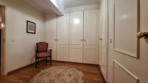 Apartamento T5 para Venda em Leiria, Pousos, Barreira e Cortes