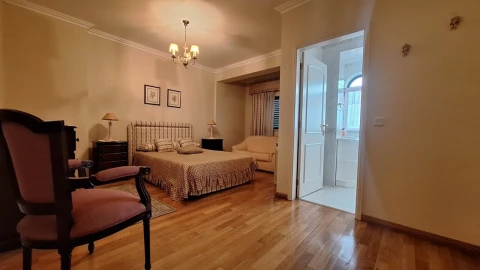 Apartamento T5 para Venda em Leiria, Pousos, Barreira e Cortes