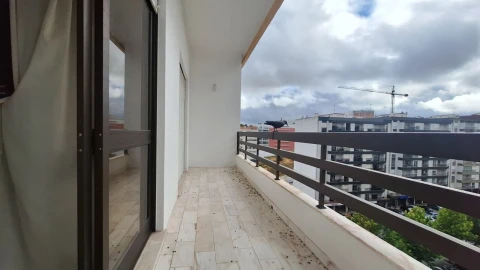 Apartamento T5 para Venda em Leiria, Pousos, Barreira e Cortes