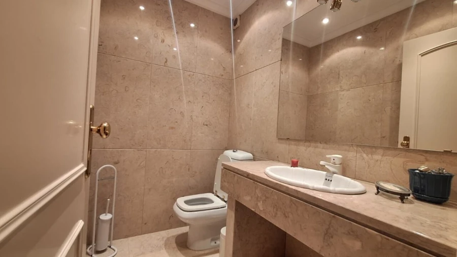 Apartamento T5 para Venda em Leiria, Pousos, Barreira e Cortes Foto 12