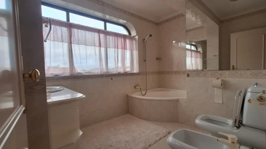 Apartamento T5 para Venda em Leiria, Pousos, Barreira e Cortes Foto 31
