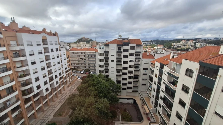 Apartamento T5 para Venda em Leiria, Pousos, Barreira e Cortes Foto 36