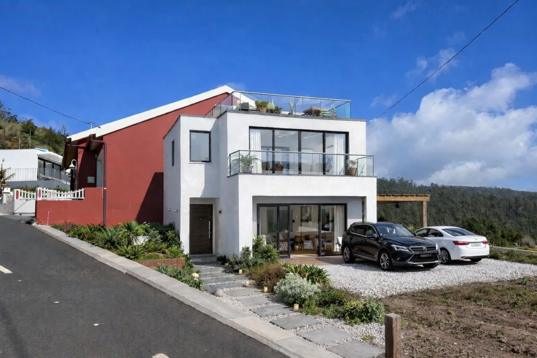 Moradia T2 para Venda em Canhas Foto 1