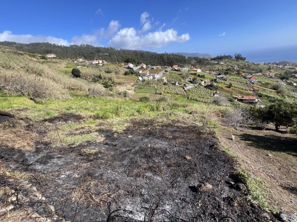 Moradia T2 para Venda em Canhas Foto 14