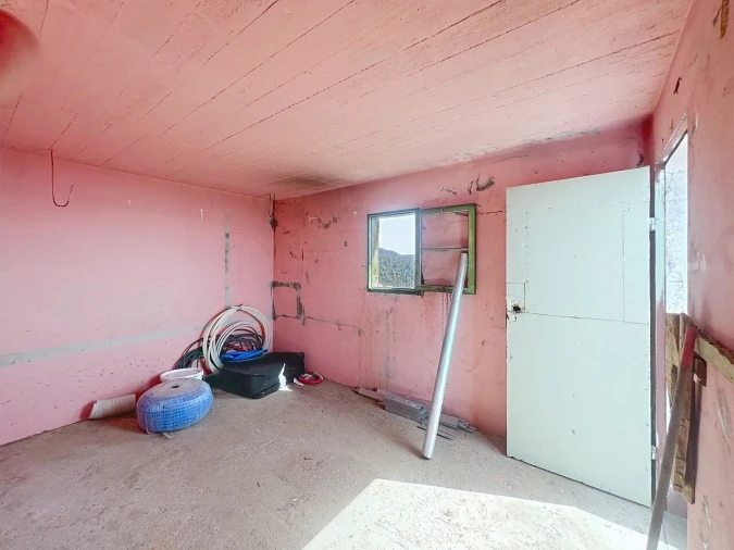 Moradia T2 para Venda em Canhas Foto 11