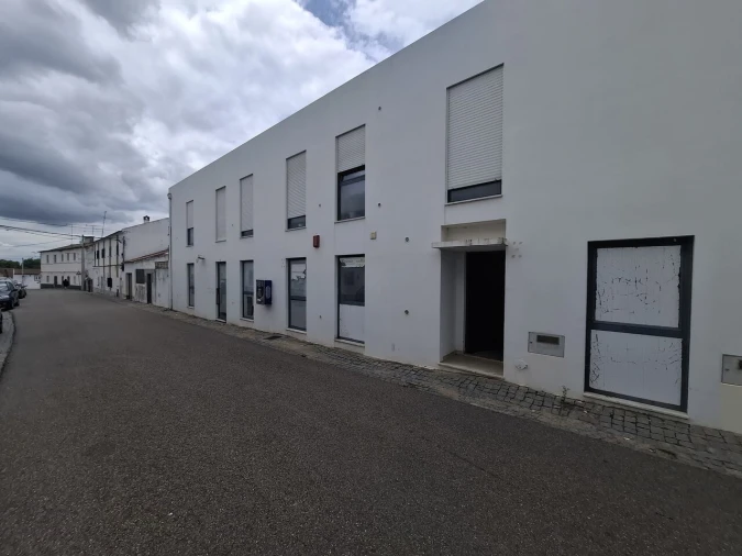 Apartamento T0 para Venda em Fortios Foto 1