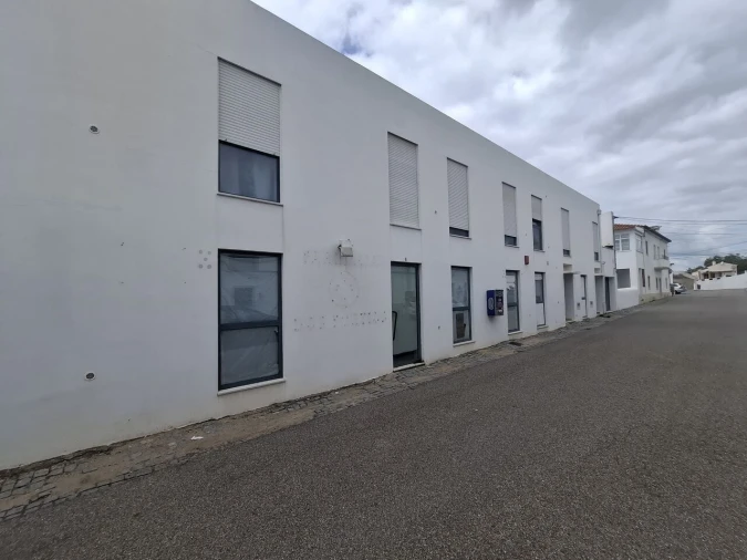 Apartamento T0 para Venda em Fortios Foto 2