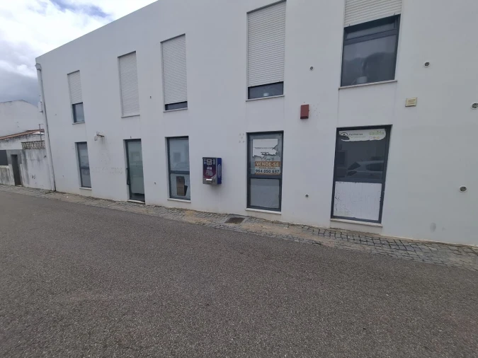 Apartamento T0 para Venda em Fortios Foto 3