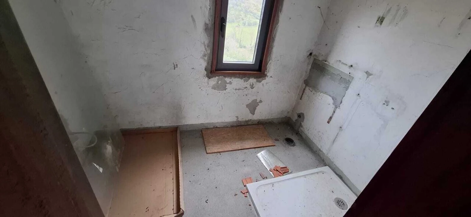 Moradia T2 para Venda em Almoster Foto 10