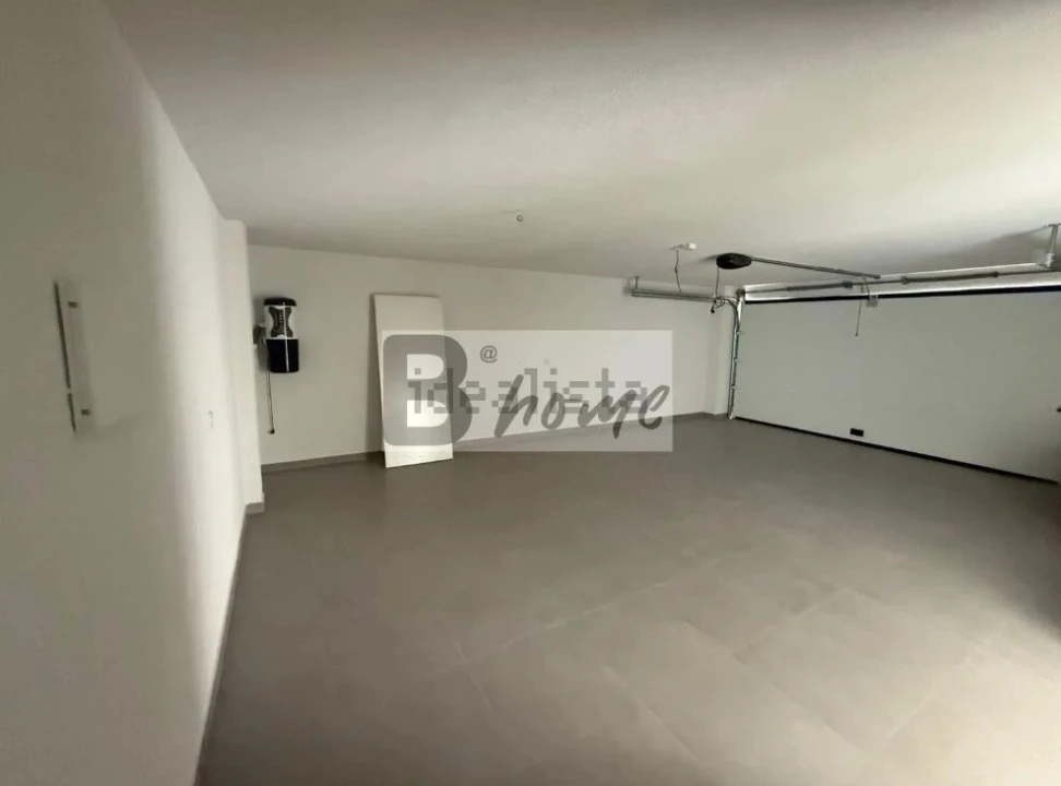 Moradia T4 para Venda em Corroios Foto 33