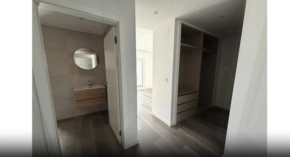 Moradia T4 para Venda em Corroios Foto 5