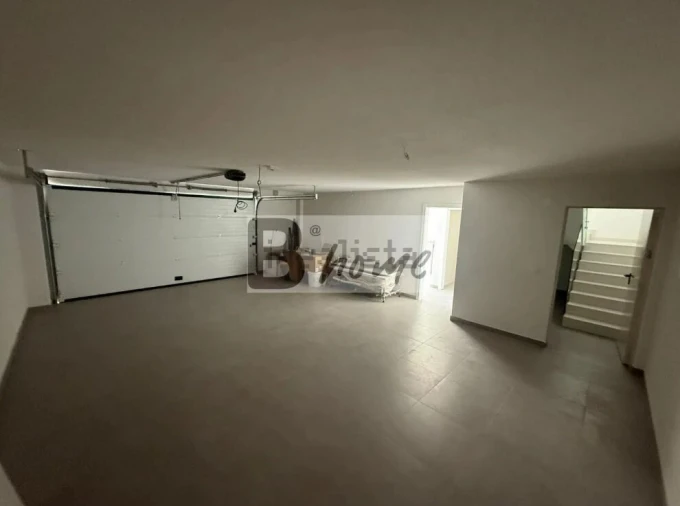 Moradia T4 para Venda em Corroios Foto 19