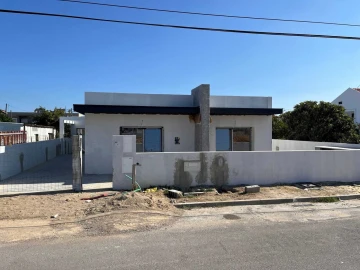 Moradia T4 para Venda em Fernao Ferro